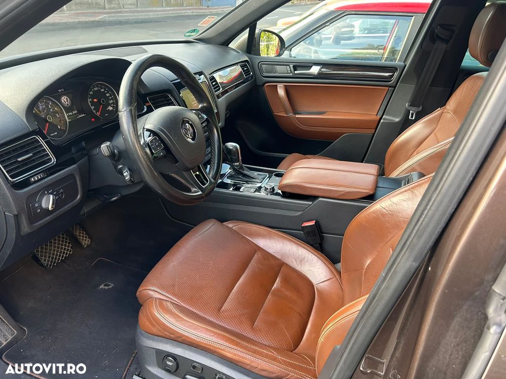 Volkswagen Touareg 3.0 V6 TDI BMT - 11