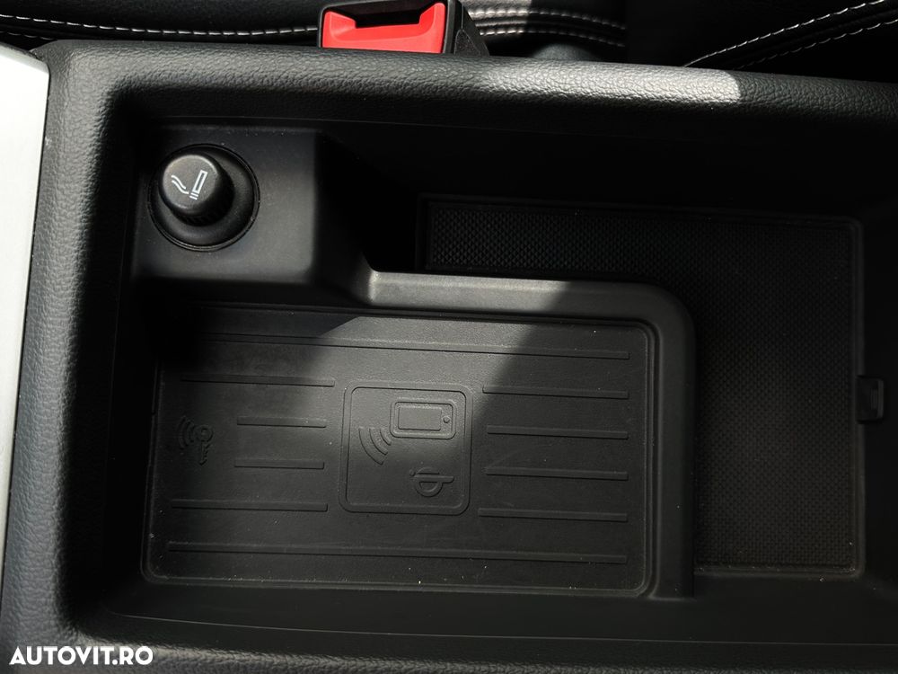 Audi A4 2.0 TDI S tronic Design - 23