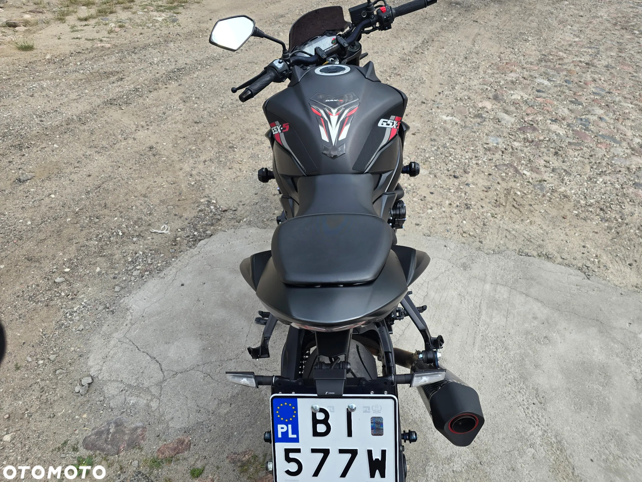 Suzuki GSX - 7