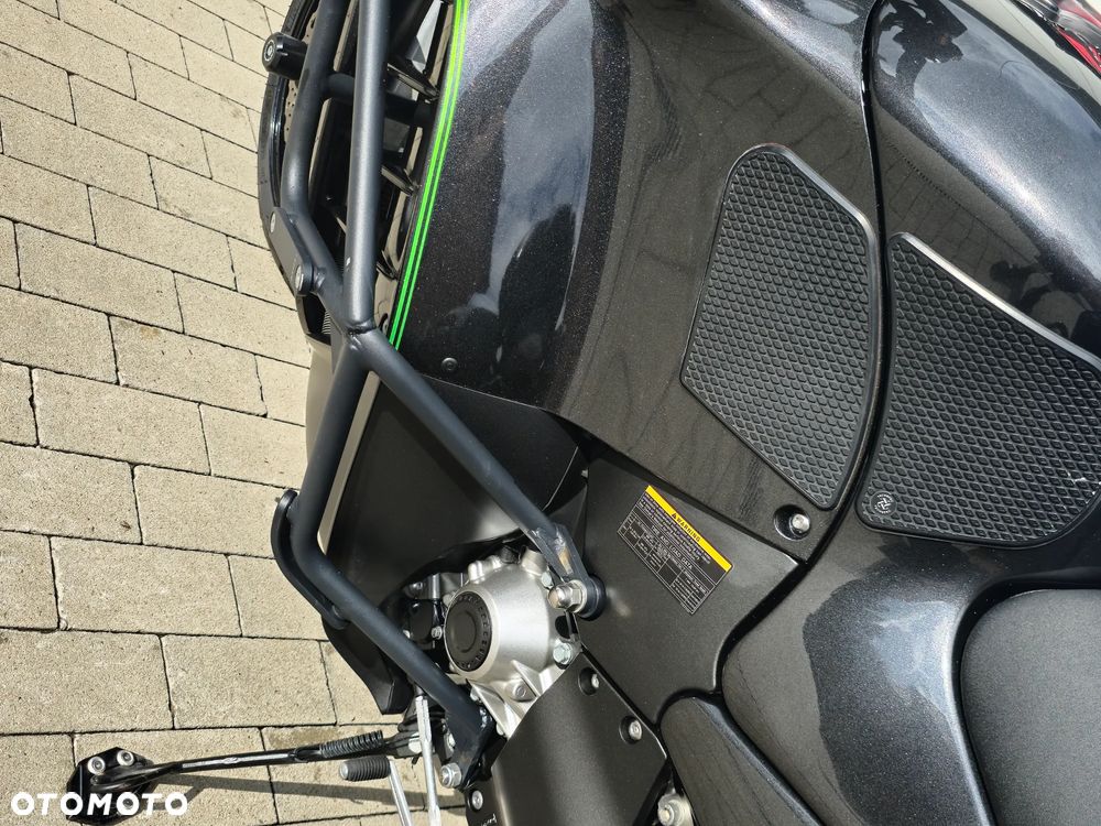 Kawasaki Concours - 16