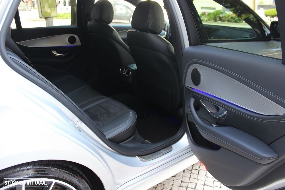 Mercedes-Benz E 220 d AMG - 24