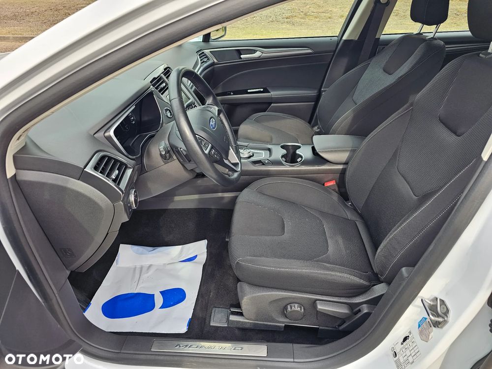 Ford Mondeo 2.0 EcoBlue Titanium - 13