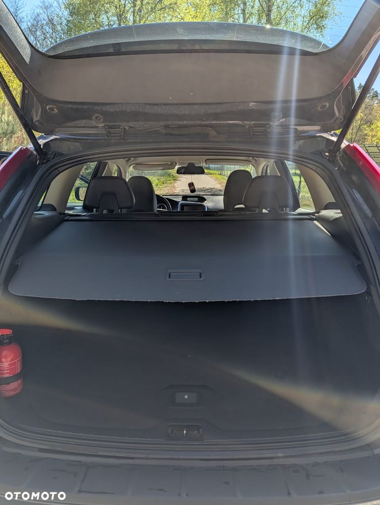 Volvo XC 60 D5 AWD Kinetic - 11