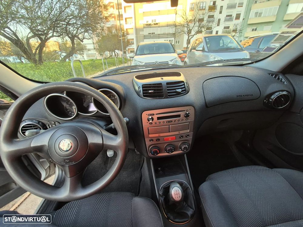 Alfa Romeo 147 1.6 TS - 6