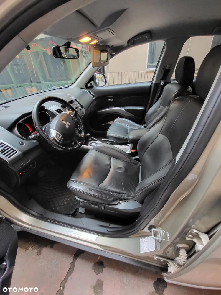 Mitsubishi Outlander 2.4 Instyle CVT - 5
