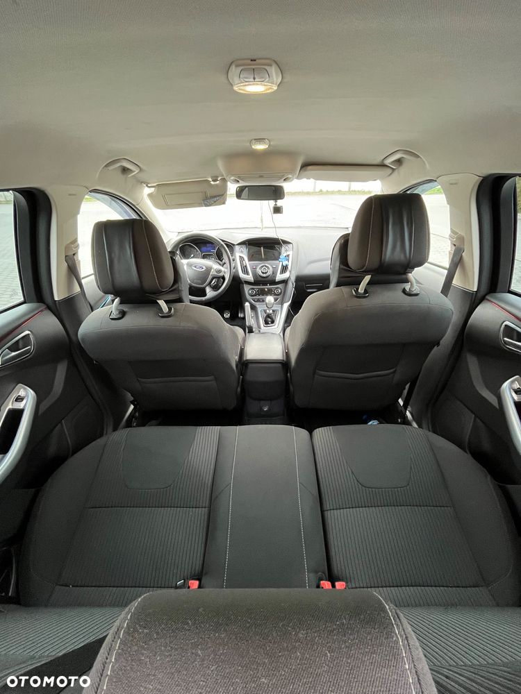 Ford Focus 1.6 EcoBoost Titanium - 15