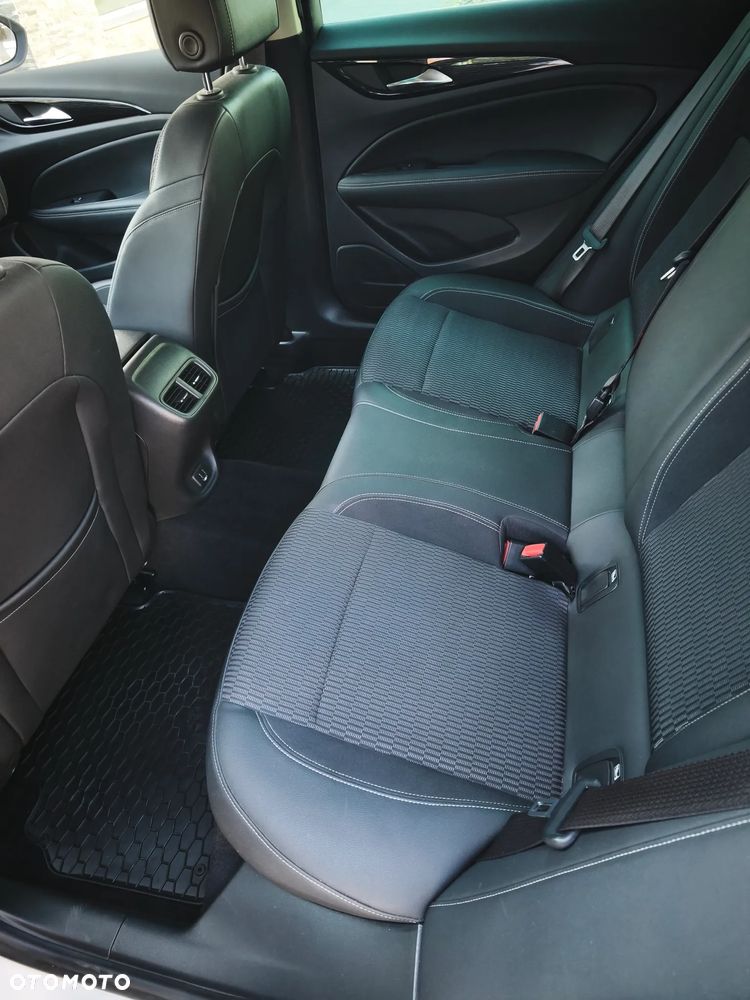 Opel Insignia 1.6 T Innovation S&S - 9