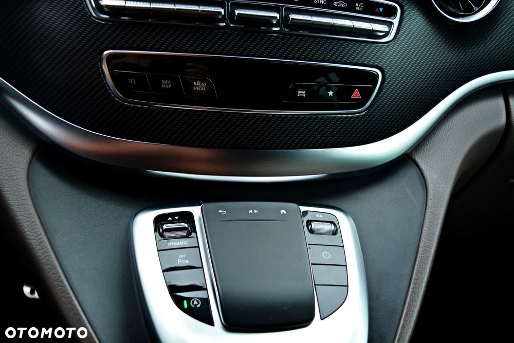 Mercedes-Benz Klasa V 250 d 4-Matic Avantgarde 9G-Tronic - 14
