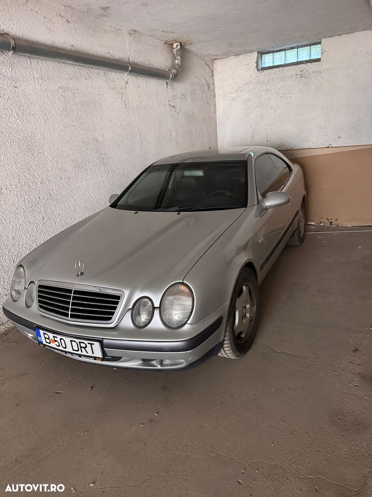 Mercedes-Benz CLK - 6