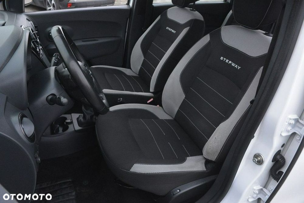 Dacia Lodgy 1.2 TCe Stepway - 15