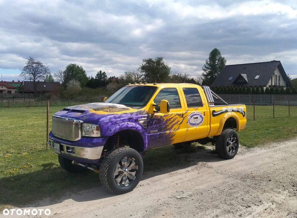 Ford F350 - 1