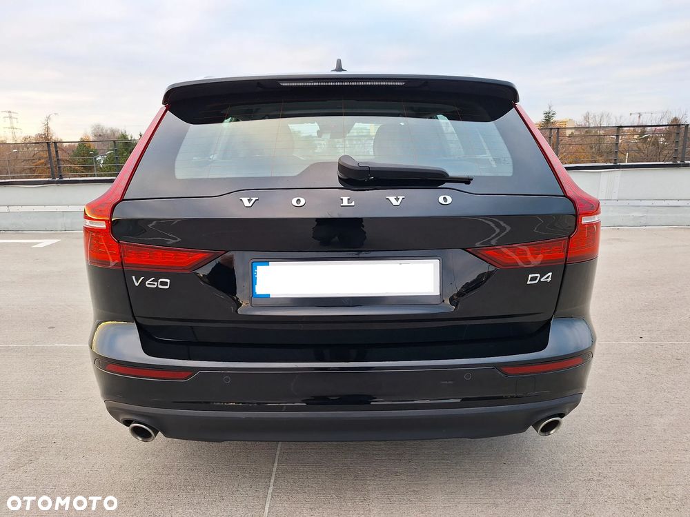 Volvo V60 D4 Momentum Pro - 10