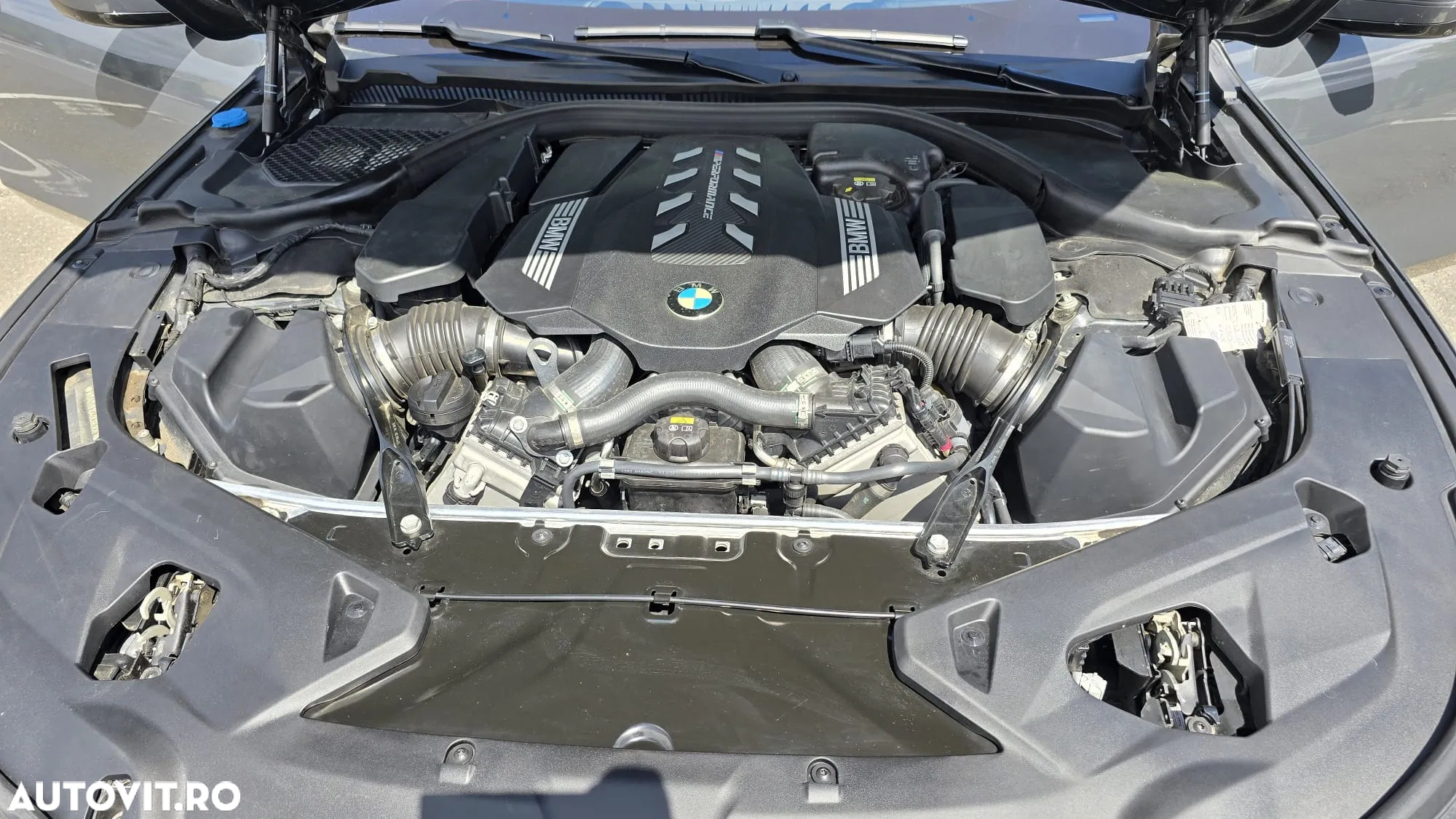 BMW M8 M850i xDrive AT - 30