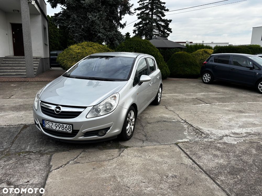 Opel Corsa 1.4 16V Cosmo - 3