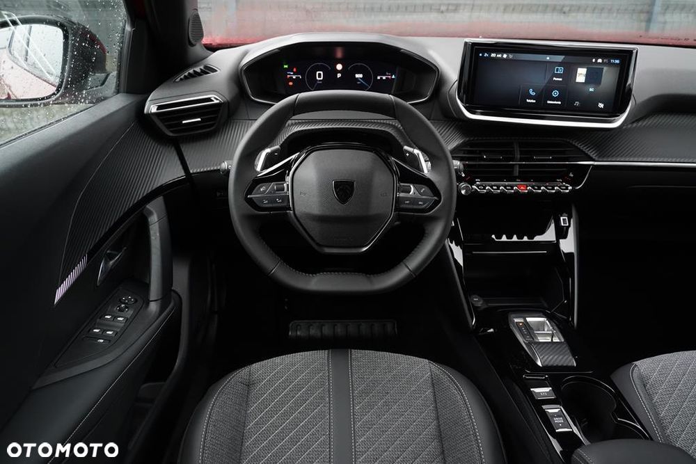 Peugeot 2008 PureTech mHEV Allure e-DCS6 - 12