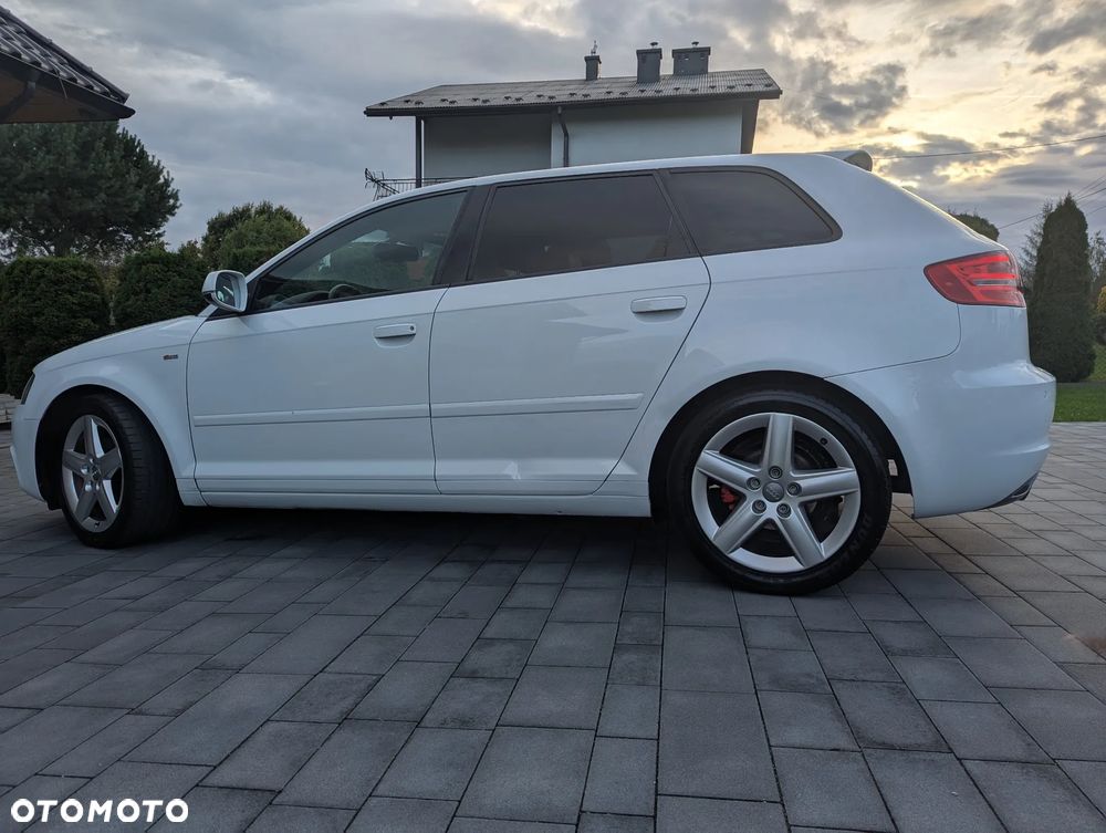 Audi A3 Sportback - 2