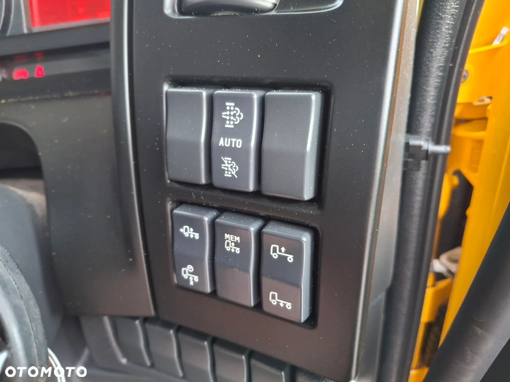 Renault C280 Zamiatarka SEMAT Zoeller FAUN Karcher 2 Silniki Rura Do Liści Listwy Ciśnieniowe Lanca 2 Zbiorniki Wody Szczotki L/R 2018r Euro 6 - 38