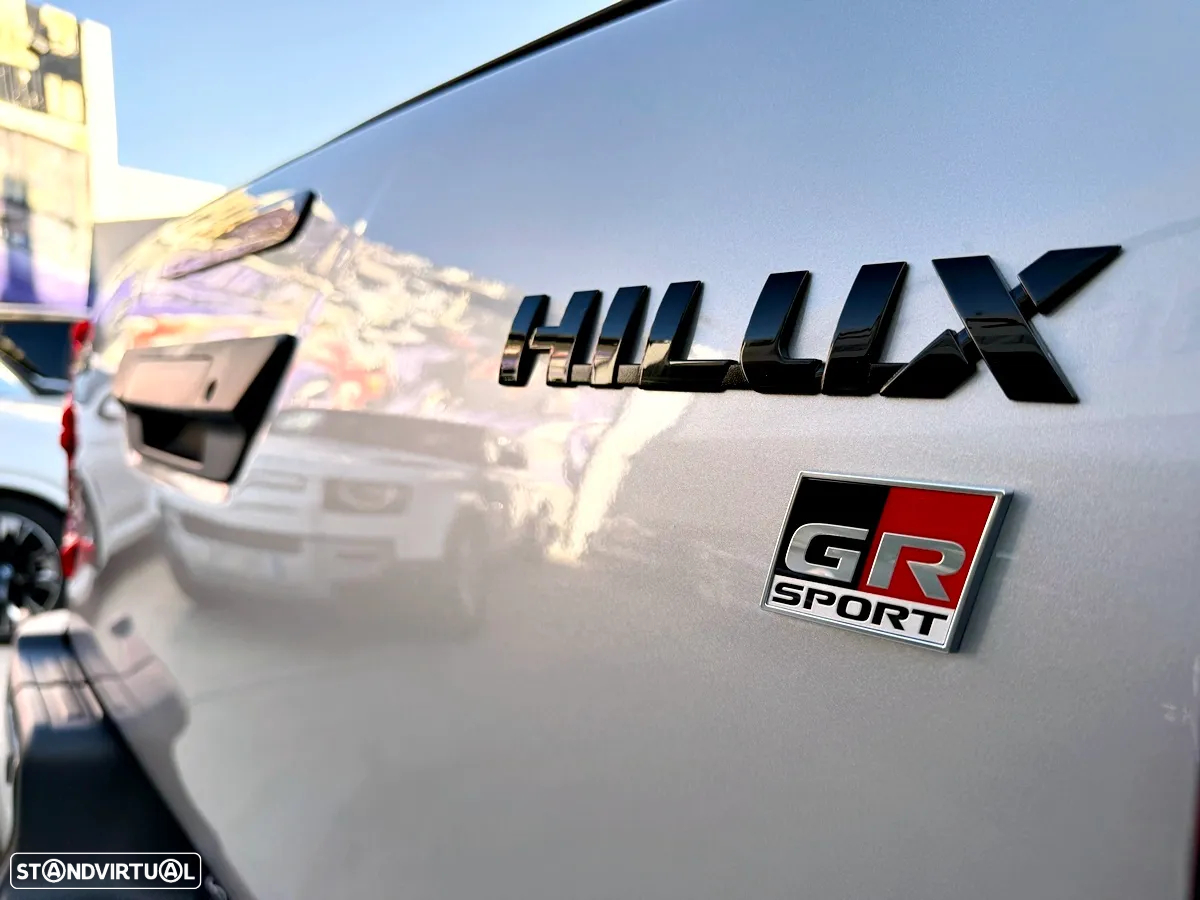 Toyota Hilux 2.8 D-4D 4WD GR Sport - 58