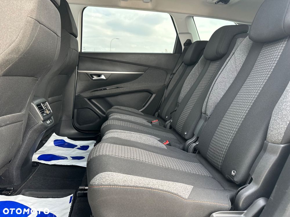 Peugeot 5008 1.5 BlueHDi Active S&S EAT8 - 19