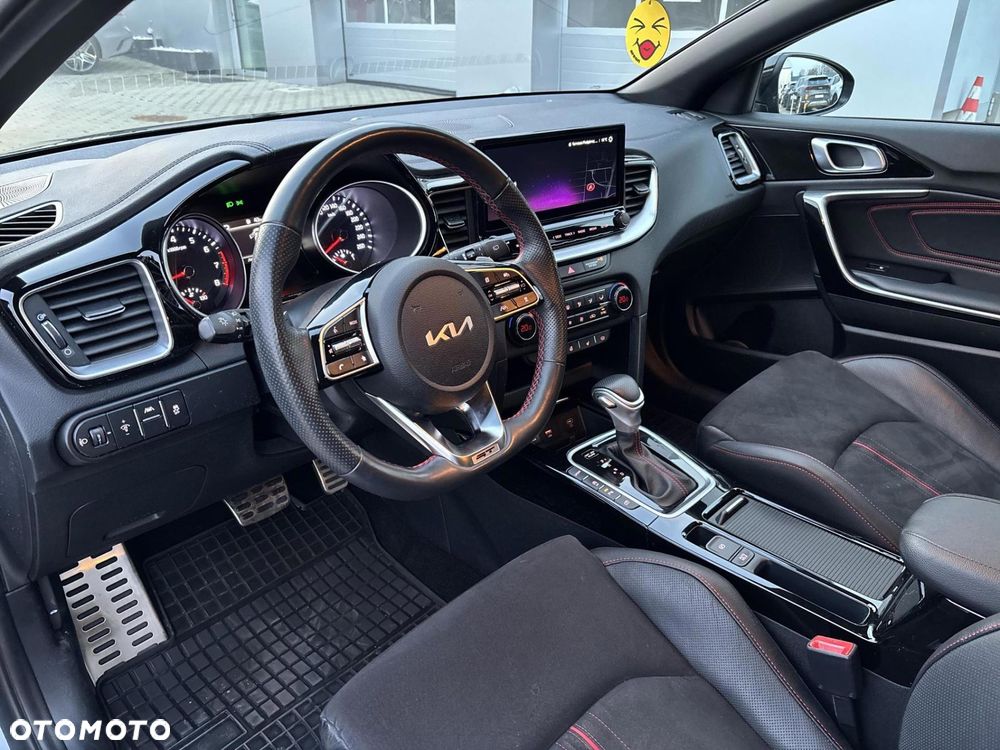 Kia ProCeed - 9
