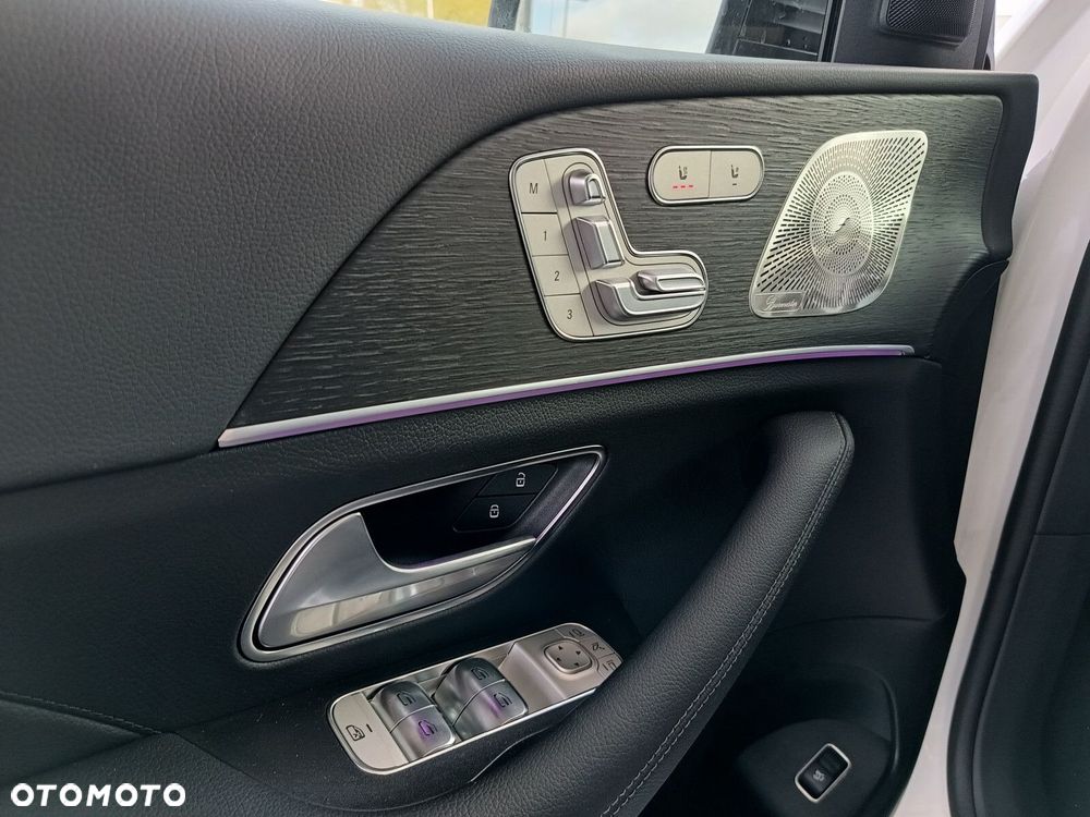 Mercedes-Benz GLE - 37