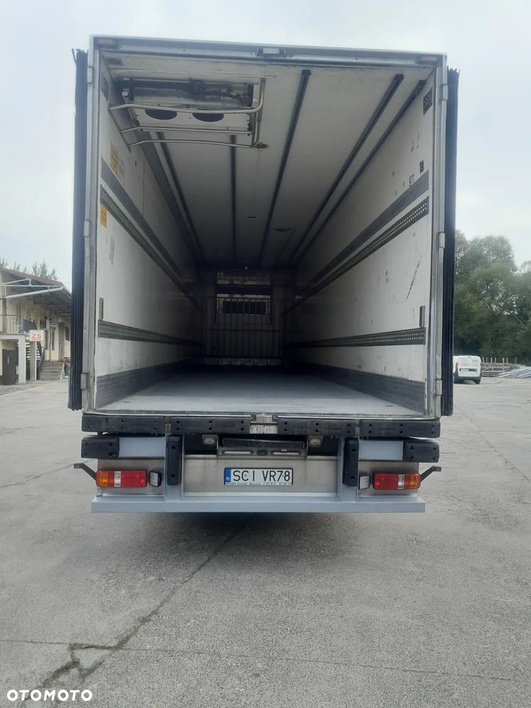 Chereau Gruba ściana,dwa agregaty, spalinowo-elektryczne - 3