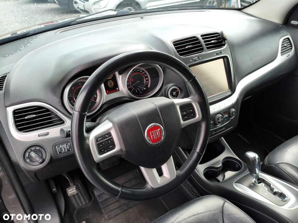 Fiat Freemont 2.0 Multijet Lounge AWD - 28