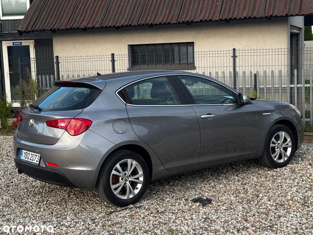 Alfa Romeo Giulietta 1.4 TB 16V - 12