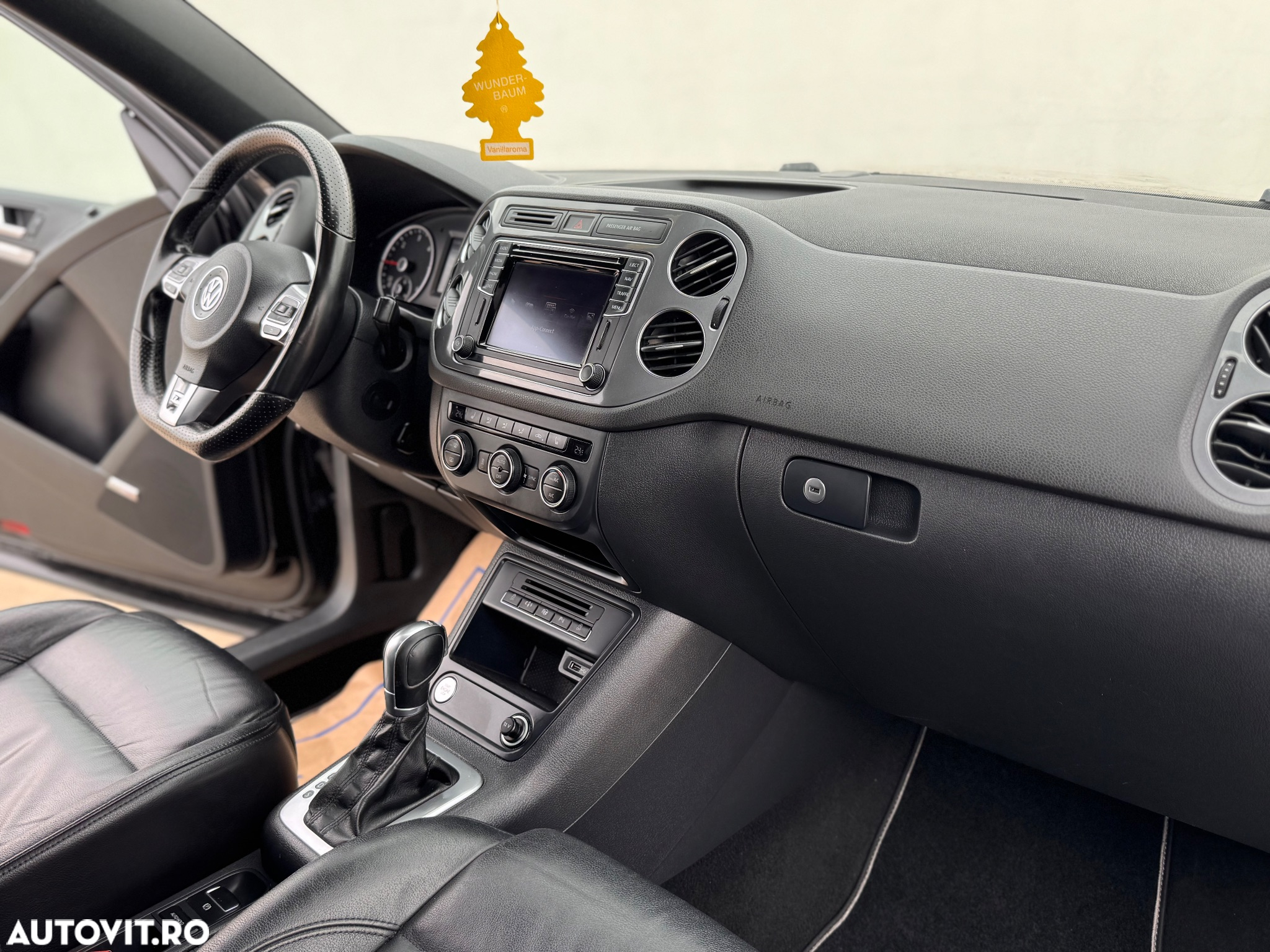 Volkswagen Tiguan 2.0 TDI SCR 4MOTION BlueMotion Technology DSG Cityscape - 9