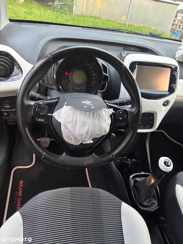 Peugeot 108 PureTech 82 Top Roland Garros - 13