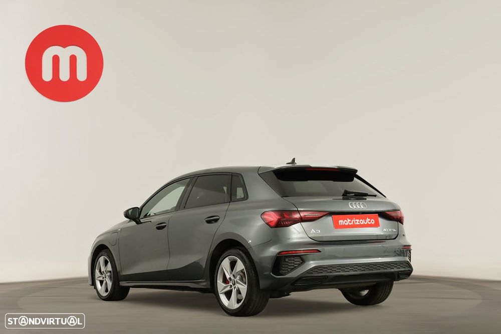 Audi A3 Sportback 45 TFSIe S line - 3