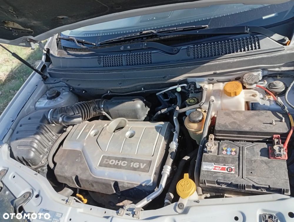 Chevrolet Captiva 2.4 LS 5os - 8