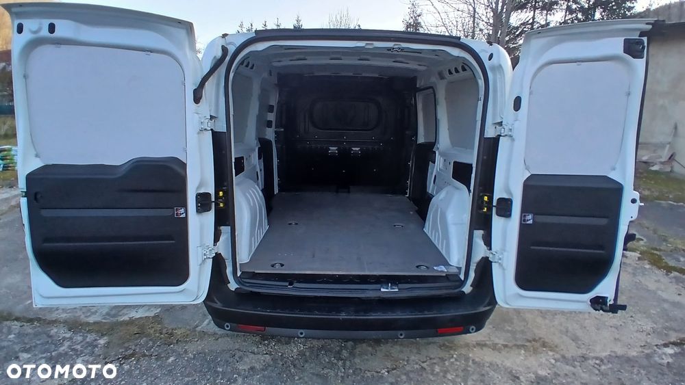 Opel COMBO - 29