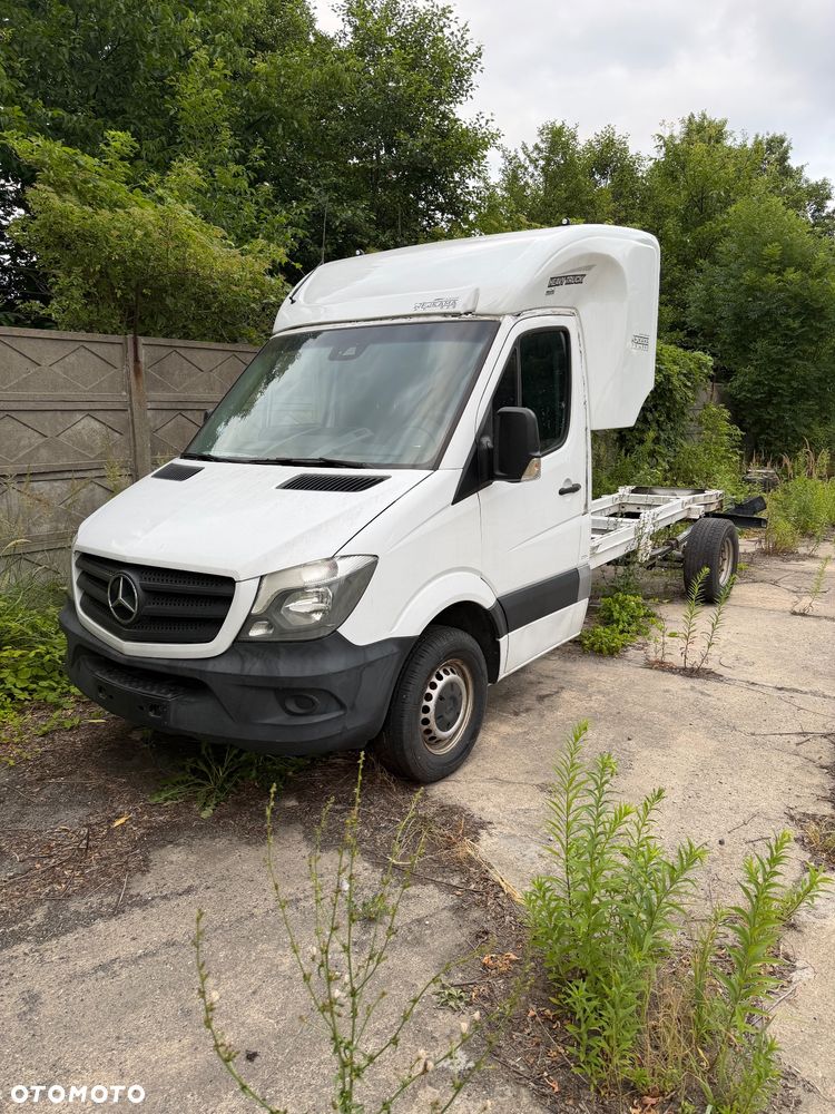 Mercedes-Benz Sprinter - 1