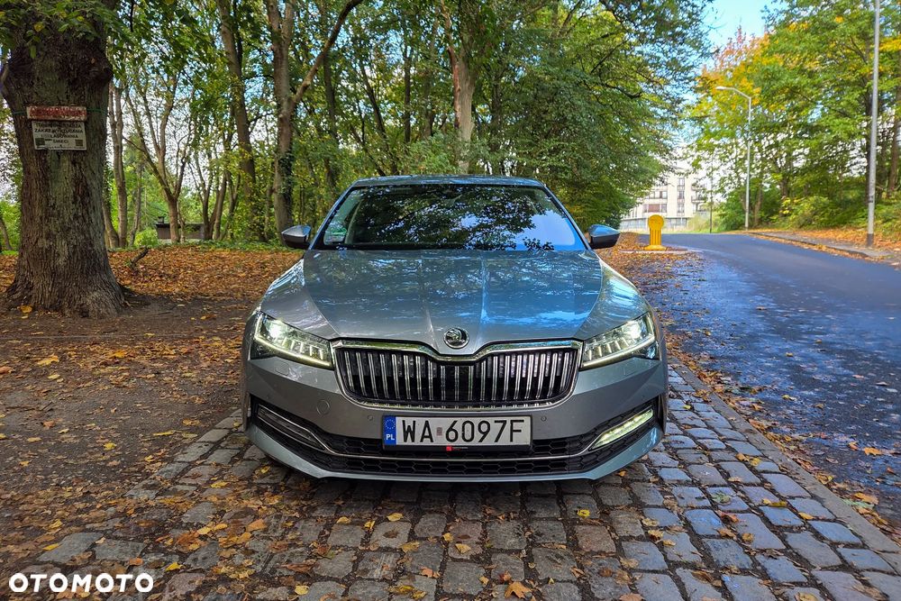 Skoda Superb 2.0 TDI SCR 4x4 L&K DSG - 8