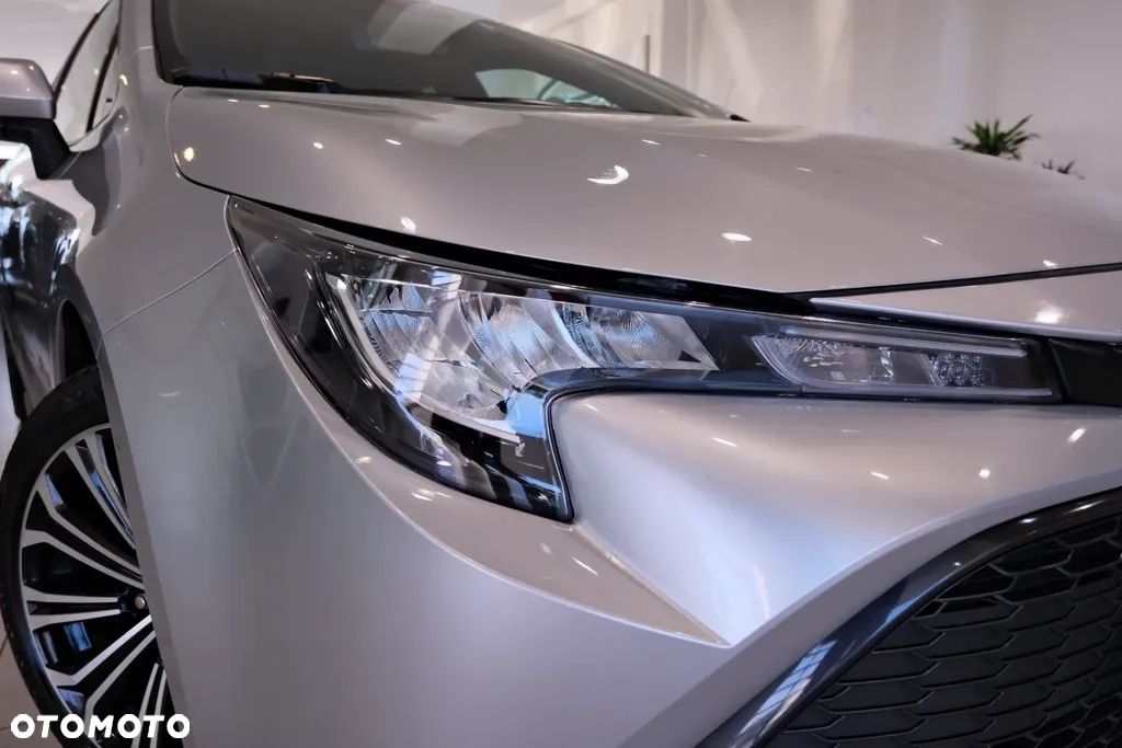 Toyota Corolla 1.8 Hybrid Active - 6