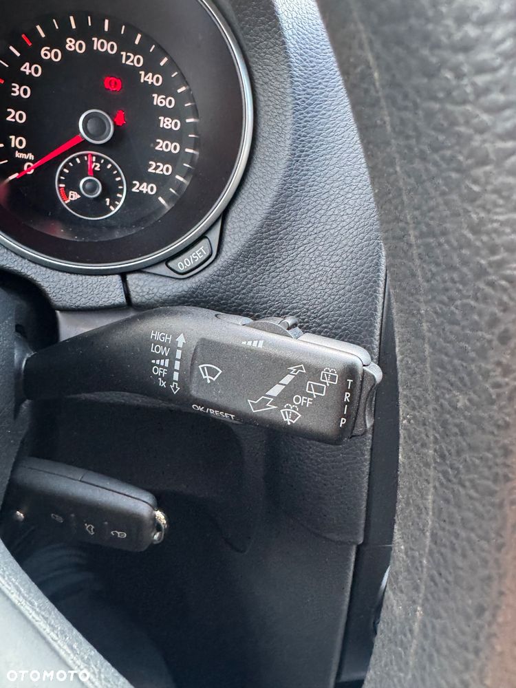 Volkswagen Golf 1.6 Comfortline - 20