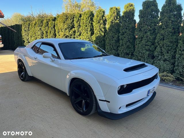 Dodge Challenger 5.7 R/T - 2
