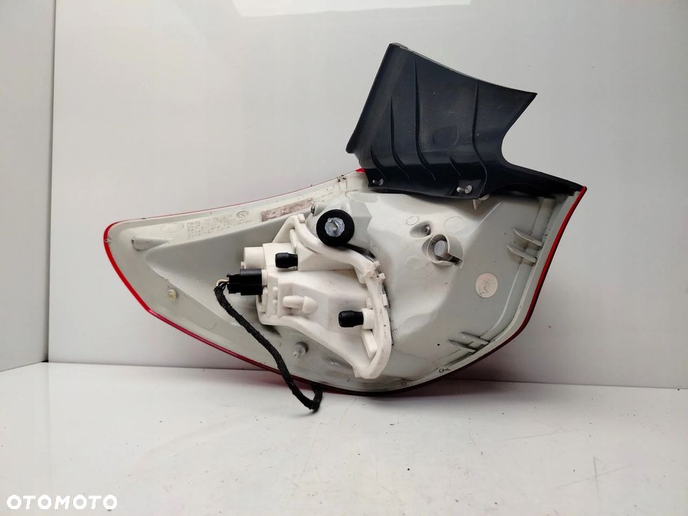 OPEL ASTRA J HB LAMPA PRAWY TYŁ PRAWA TYLNA - 8