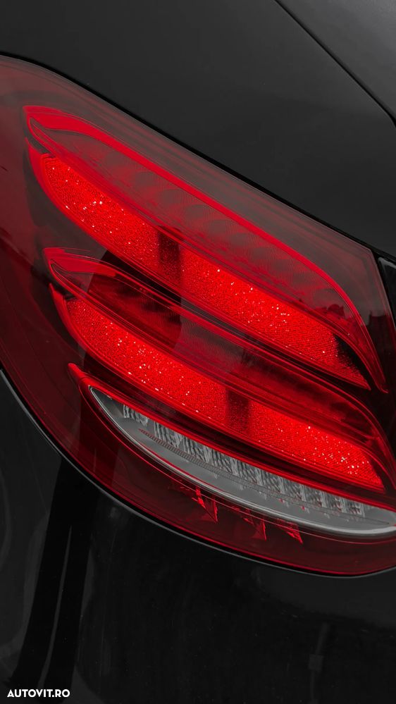 Mercedes-Benz E 220 d 9G-TRONIC AMG Line - 8