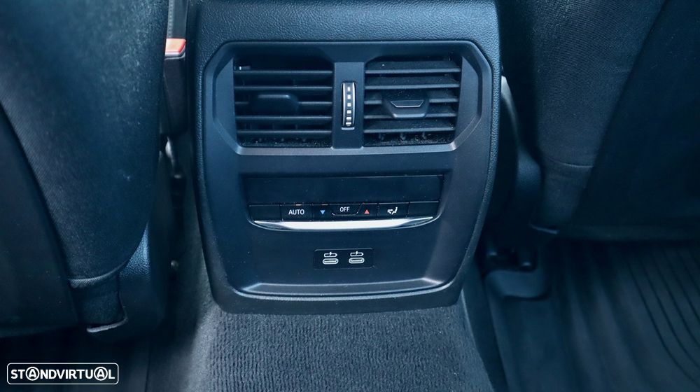 BMW 330 e Auto - 54