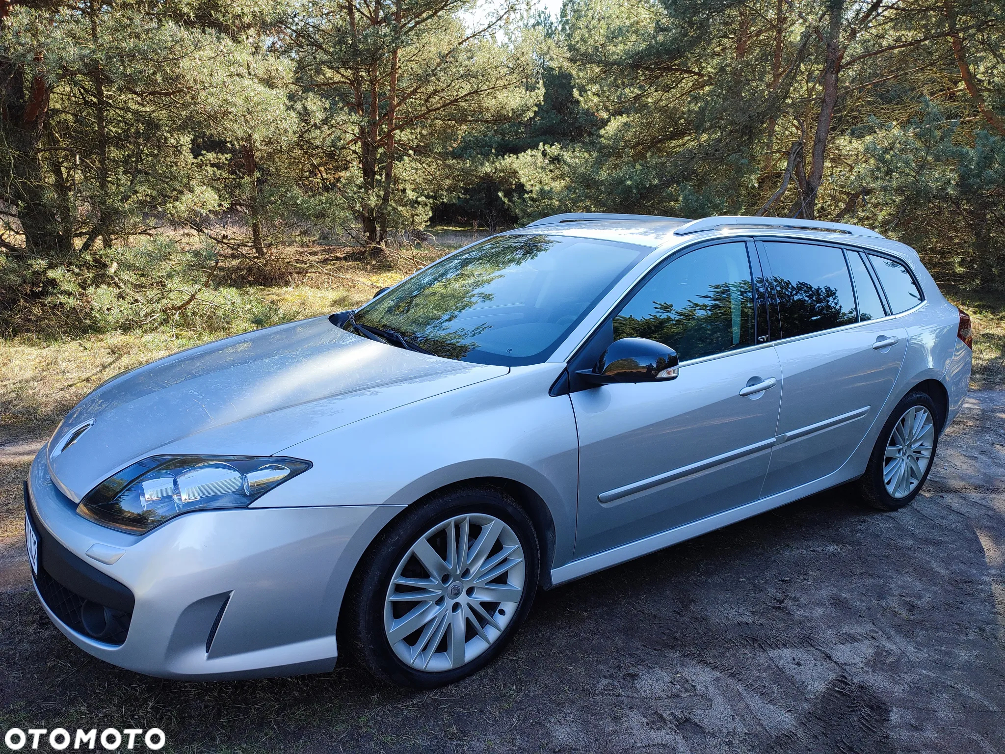 Renault Laguna Grandtour dCi 180 FAP GT - 10