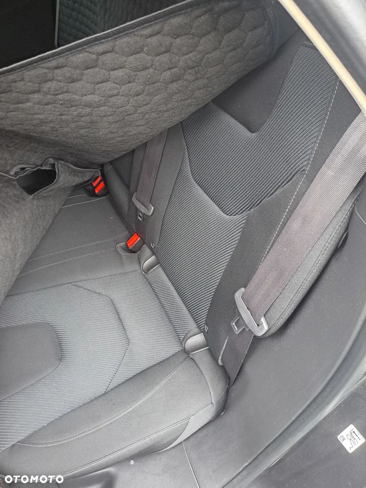 Ford Mondeo 2.0 TDCi Titanium - 16