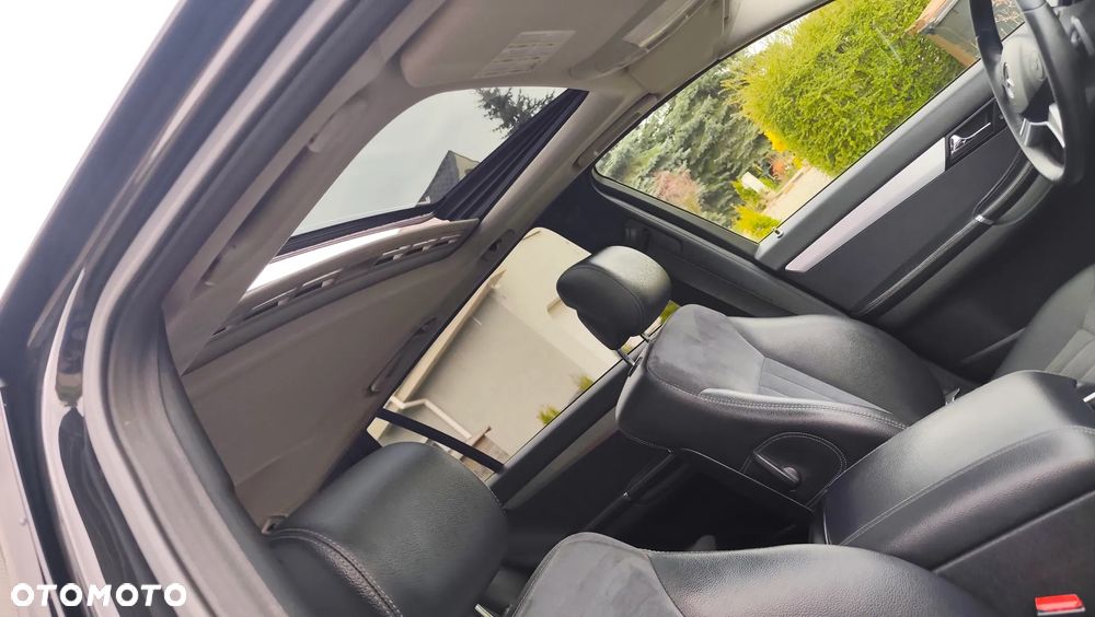 Mercedes-Benz Klasa R 320 CDI L 4Matic 7G-TRONIC - 22