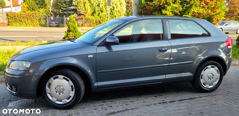 Audi A3 3-drzwiowe 1.6 Ambition - 6