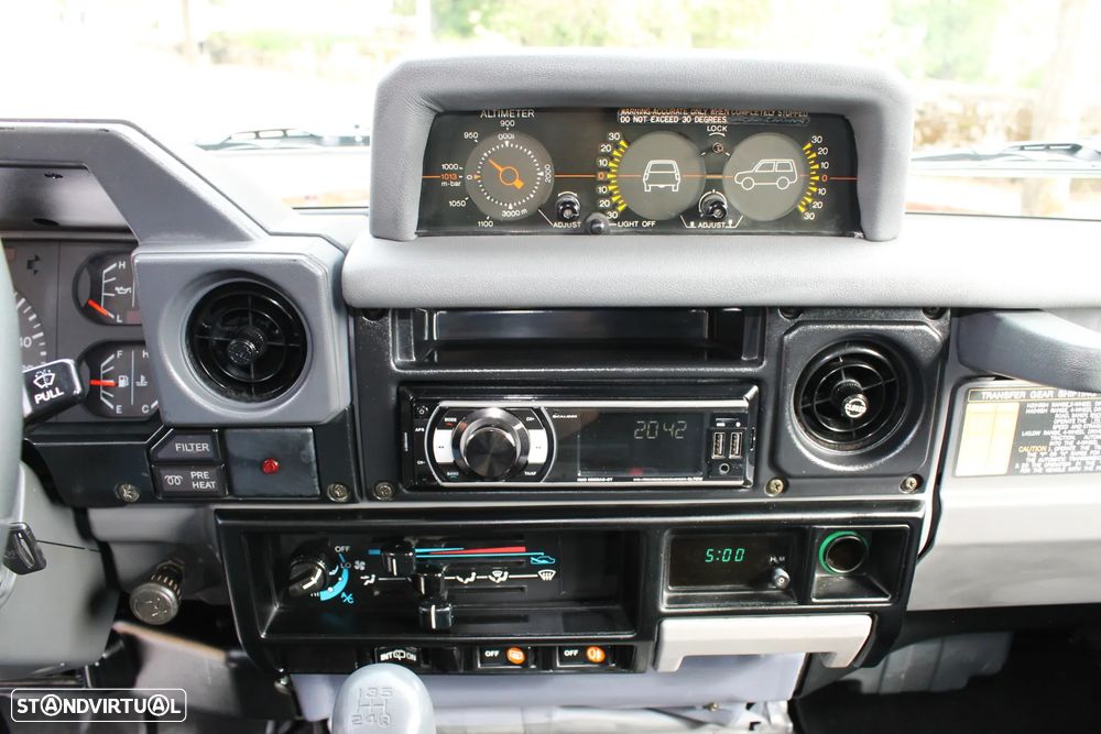 Toyota Land Cruiser 3.0 VX TD - 32