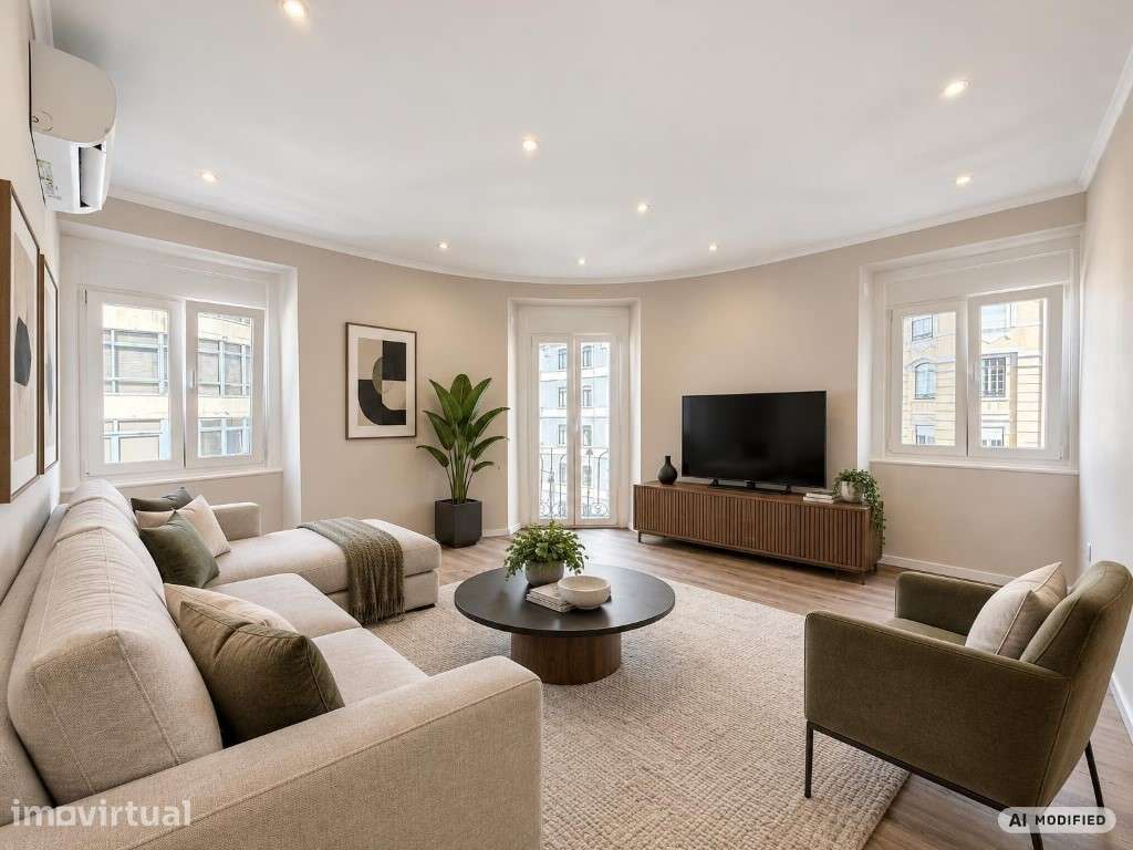 Apartamento T3 remodelado em Lisboa - Praça do Chile - Grande imagem: 2/41
