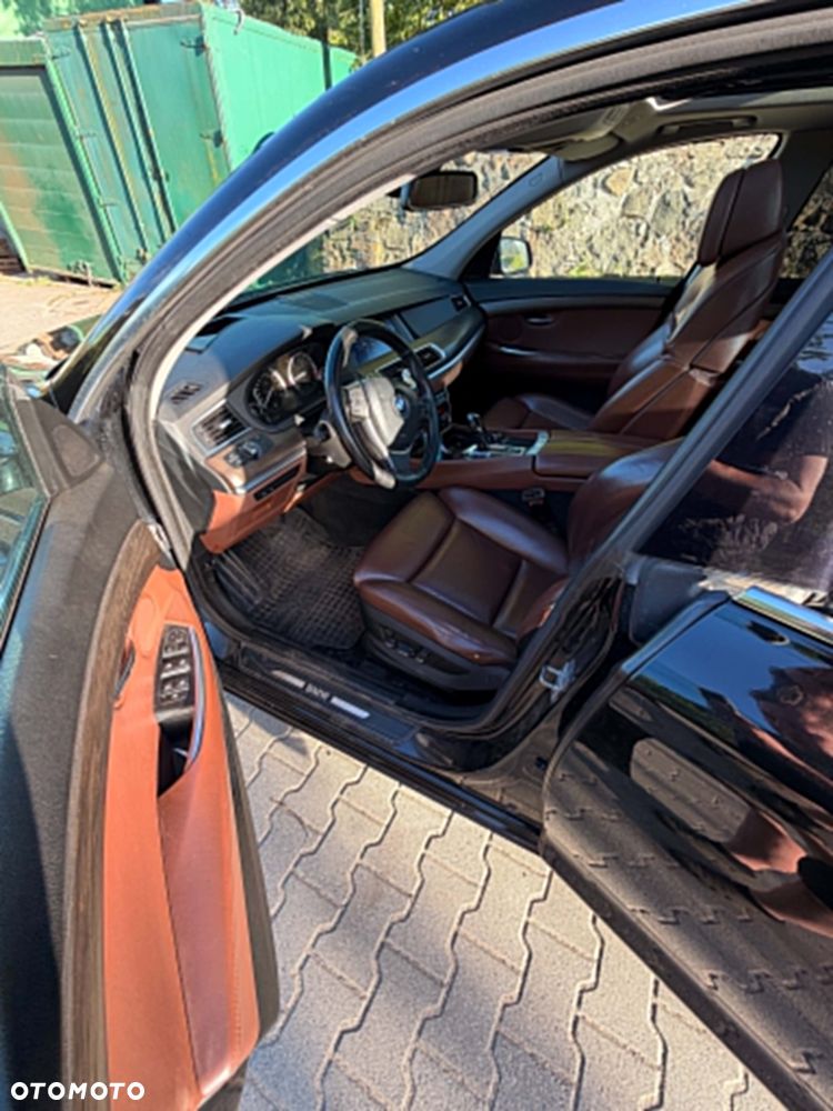 BMW 5GT 530d - 8
