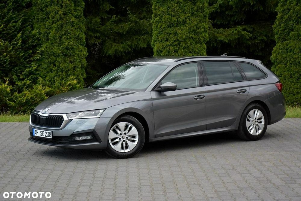 Skoda Octavia 2.0 TDI Selection DSG - 3