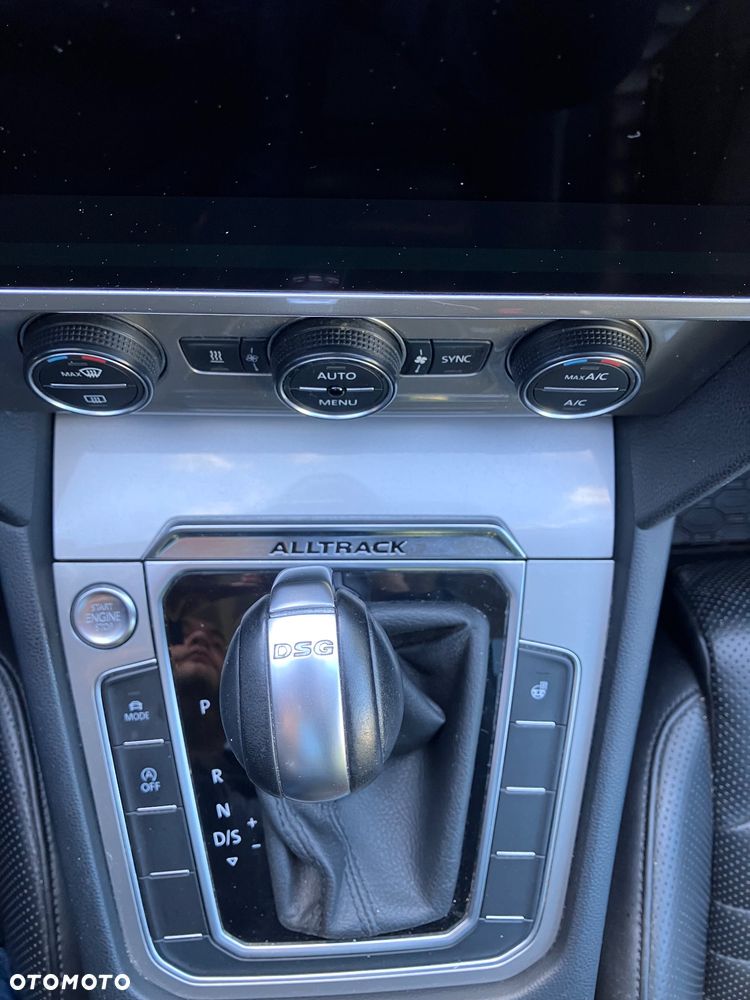 Volkswagen Passat - 35